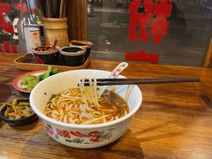 -矮子粉店1985·长沙米粉(湘春路店)