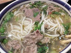 -云阿蛮云南生烫牛肉米线(奉贤路店)