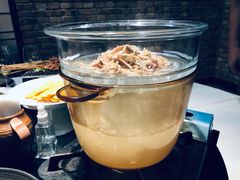 圆笼蒸鲜鸡枞-泓0871臻选云南菜·味庄