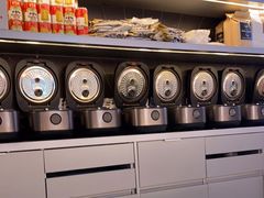 门面-開籠雀冰室(同和金铂店)
