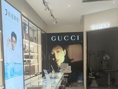 -J-Optical佳视明眼镜·蔡司视觉(青岛金茂览秀城店)