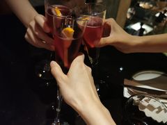 -The ROOF (通盈中心店)