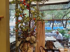 -玛格萝妮比萨屋(四平店)