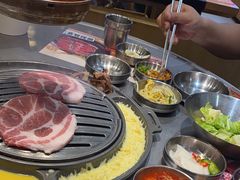 -GOGIYA·咕叽吖韩国传统烤肉店(东方新天地店)