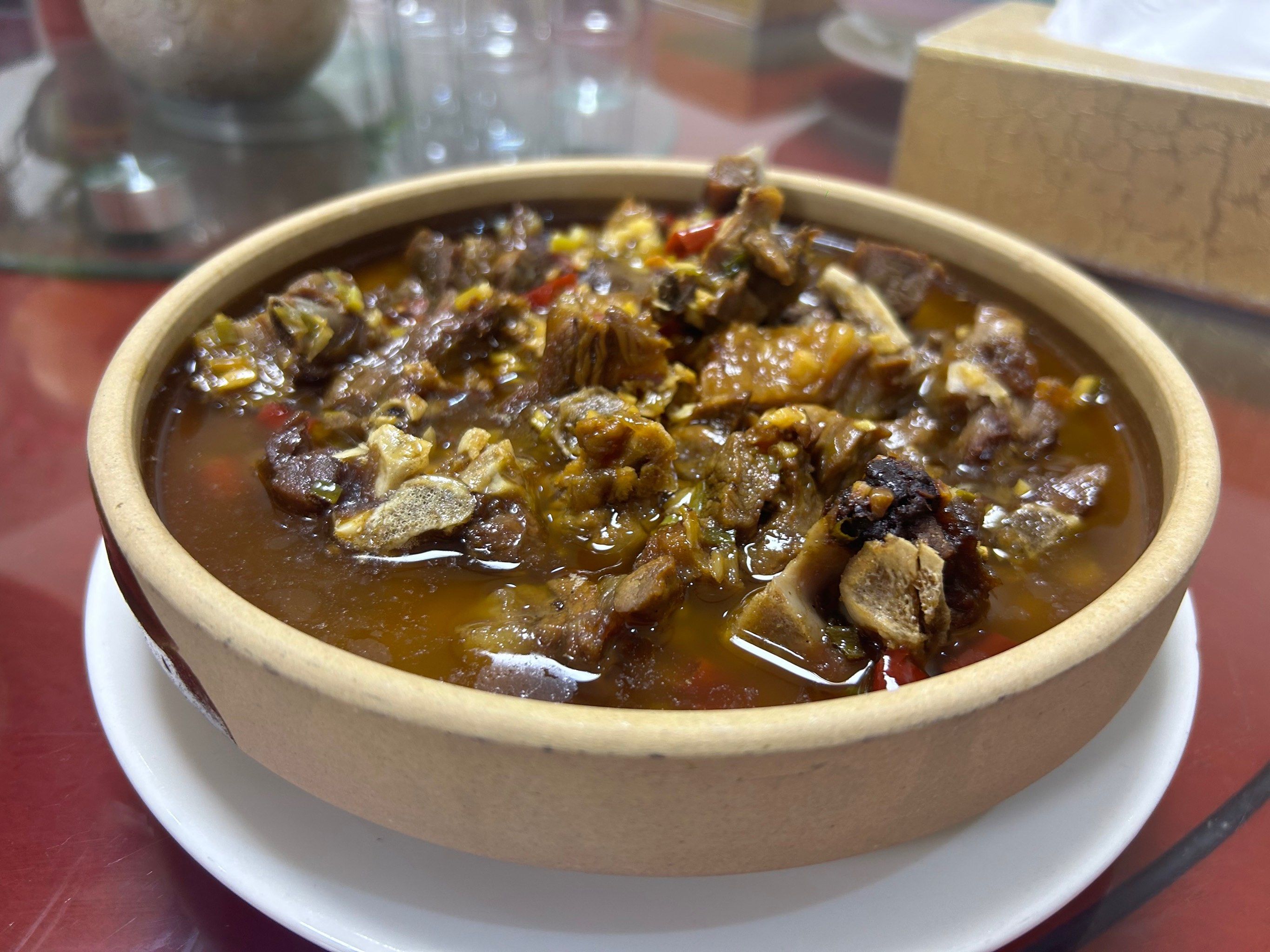 咸牛肉,咸狗肉,羊肉锅子,粉蒸肉,炒豆芽全都很美味,肥西周末游玩之后