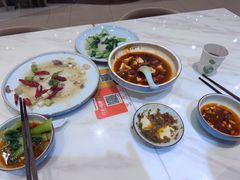 -犇逸·乐山跷脚牛肉·四川现炒(览海店)