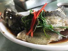 -四川小胡子海鲜(丁村万人海鲜广场店)