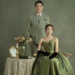 -雪中彩影婚纱摄影·微光艺术中心