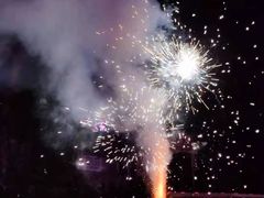 -果松木炭酸菜铜火锅·外婆参鸡汤