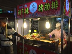 -六合夜市