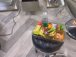 -米娜护肤造型