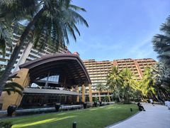 -三亚湾海居铂尔曼度假酒店