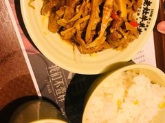 -熊大师牛羊粉(红谷凯旋店)