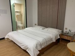 -鑫雅居公寓(广州南站地铁站店)