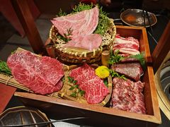 -山川小町·极番烧肉(新地假日广场店)