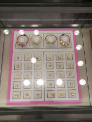 -周生生Chow Sang Sang(东方店)