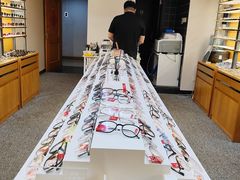 -优医视平价眼镜超市蔡司依视路折扣(小马厂店)
