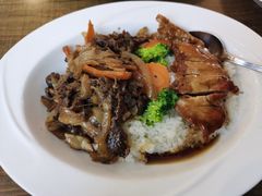 烤鸡牛肉双拼饭-合利屋(三元桥店)