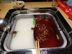 鸳鸯锅底-彤德莱牛肉火锅(双港店)