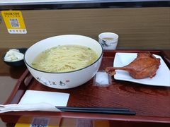 -百年老字号·观振兴蟹黄面·三虾面·苏式面(观前街富仁坊巷店)