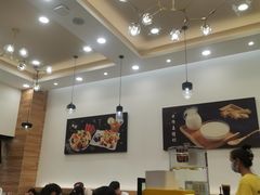 -佰搭果·广式茶餐厅(西华路店)