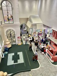 -奈尔宝·儿童乐园·亲子餐厅(华采天地店)