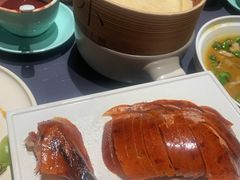 “酥不腻”烤鸭-小大董·烤鸭(观景餐厅·南京西路店)