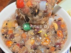 -八月美食小馆(银泰城总店)