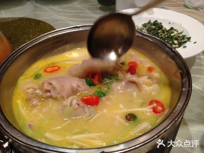 谭谈川菜(控江路店)酸汤美容蹄图片