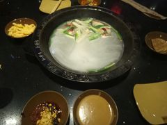 -宽板凳老灶火锅(南礼士路店)