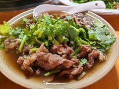 -大众跷脚牛肉馆·非遗传承单位(峨眉山店)