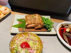 草家特色牛排-草家酱蟹炭火烤肉店(珲春南路一店)
