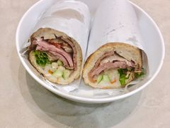 -Bánh Mì Huynh Hoa