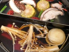 -呷哺呷哺(融创茂店)