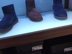 -UGG(燕莎奥特莱斯购物中心店)