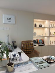 -JNK皮肤管理中心