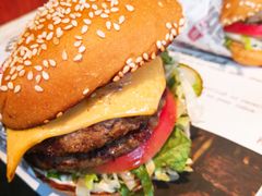 -The Habit Burger Grill 哈比特汉堡(复兴soho店)