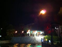 -森波拉火山温泉