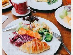 -昆山琶拉帝诗酒店·河畔咖啡厅Riverside Cafe