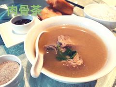 -BLU 全日制餐厅(上海安曼纳卓悦酒店)