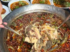 -老船舫·现做活鲜鱼馆(东郊记忆店)