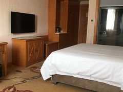 -维也纳酒店(广州增城万达广场地铁站店)