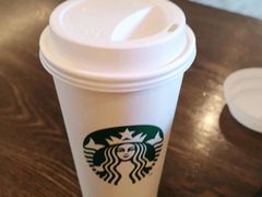 热星巴克山茶花漾拿铁-星巴克(蒲汇塘路店)