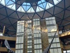 -上海滴水湖皇冠假日酒店