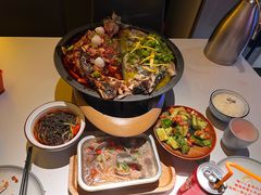 -鸣记脆皮烤鱼·海鲜烤鱼(三八广场店)