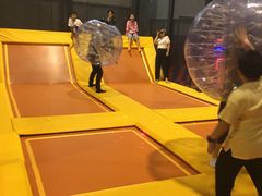 -嗨翻Hi-Fun竞技主题乐园·蹦床亲子生日轰趴(国光1937店)