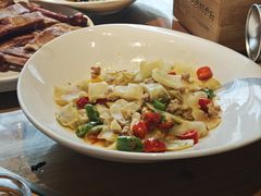 -头上红煨盐鸡·非遗院子餐厅