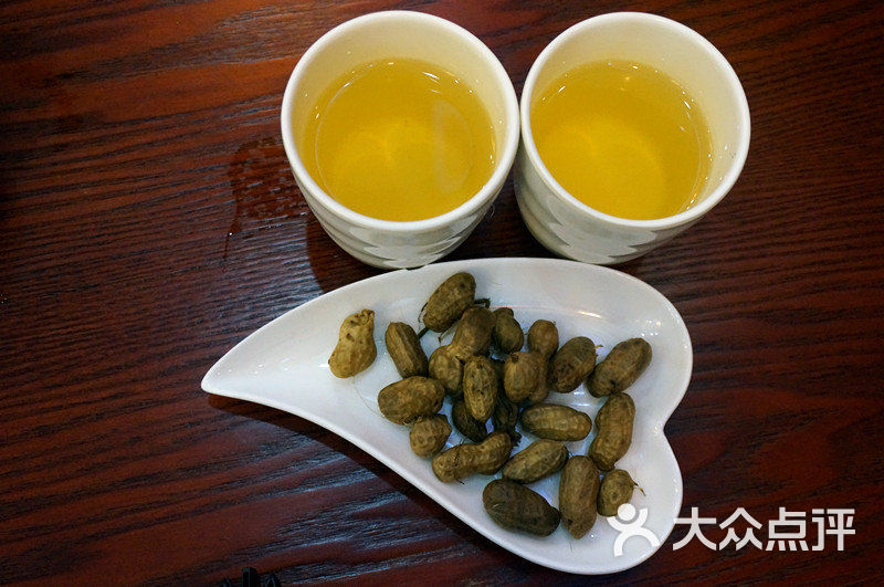 饭前茶水和花生