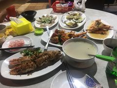 -量贩海鲜餐厅