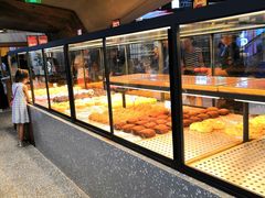 面包甜点陈列柜-LELECHA乐乐茶(上海五角场万达广场店)